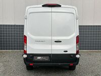 Gebraucht Ford Transit Trend 131 PS (96 kW) 2021 Weiß Van / Kleinbus
