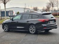 Gebraucht Ford Focus ST-Line X 116 PS (85 kW) 2025 Schwarz Limousine