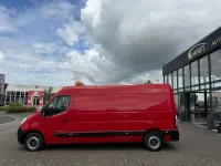 Gebraucht Renault Master 145 PS (106 kW) 2017 Hellrot Van