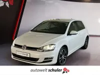 Gebraucht VW Golf VII Allstar 125 PS (91 kW) 2017 Oryxweiß perlmutteffekt (metallic) Limousine