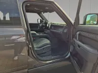 Gebraucht Land Rover Defender 643 PS (472 kW) 2026 Charente grey SUV