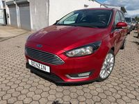 Używany Ford Focus Titanium 150 KM (110 kW) 2015 Czerwony Sedan/Limuzyna