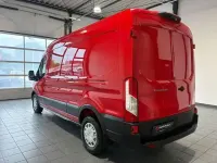 Używany Ford Transit Trend 105 KM (77 kW) 2021 Czerwony Van