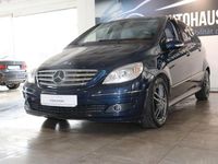 Gebraucht Mercedes E200 193 PS (141 kW) 2006 Blau Limousine
