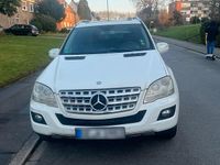 Second-hand Mercedes ML320 2008 Alb SUV