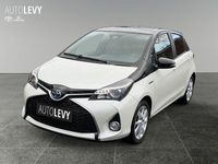 Gebraucht Toyota Yaris Hybrid 101 PS (74 kW) 2016 Perlmuttweiß Kleinwagen