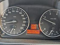 Gebraucht BMW 318 143 PS (105 kW) 2009 Schwarz Limousine