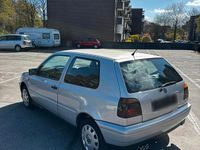 Gebraucht VW Golf III 90 PS (66 kW) 1995 Silber Kleinwagen
