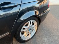 Gebraucht BMW 320 170 PS (125 kW) 2001 Schwarz Kombi