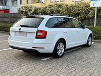 Gebraucht Skoda Octavia 184 PS (135 kW) 2020 Weiß Kombi