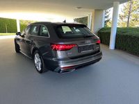 Gebraucht Audi A4 S-Line 204 PS (150 kW) 2023 Daytonagrau perleffekt Kombi