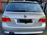 Gebraucht BMW 525 170 PS (125 kW) 2004 Silber Kombi