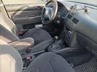 Second-hand VW Bora 116 CP (85 kW) 1999 Albastru Break