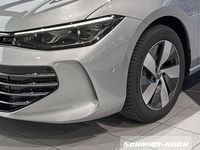 Gebraucht VW Passat Elegance 150 PS (110 kW) 2024 Oyster silver (silber) Kombi