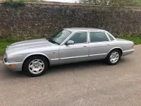Gebraucht Jaguar XJ8 284 PS (208 kW) 2000 Silber Limousine