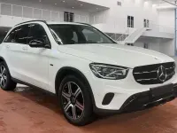 Gebraucht Mercedes GLC300e Night 320 PS (235 kW) 2021 Weiß SUV