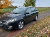 Gebraucht Kia Ceed 90 PS (66 kW) 2012 Schwarz Kleinwagen