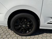 Gebraucht VW Multivan Edition 150 PS (110 kW) 2024 Weiß Van