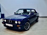 Gebraucht BMW 325 Cabriolet Performance 170 PS (125 kW) 1991 Blau Cabrio