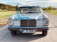 Gebraucht Mercedes W114 150 PS (110 kW) 1971 Silber Coupé
