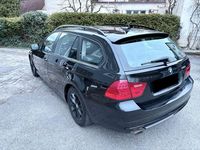 Gebraucht BMW 318 143 PS (105 kW) 2009 Schwarz Kombi