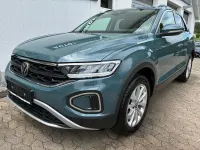 Gebraucht VW T-Roc 150 PS (110 kW) 2025 Petrol blue metallic SUV