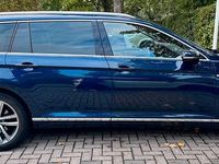 Gebraucht VW Passat Highline 190 PS (139 kW) 2015 Blau Kombi