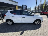 Gebraucht Dacia Sandero Essentiel 91 PS (66 kW) 2024 Weiß Limousine