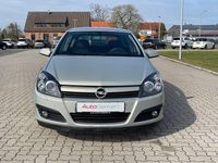 Gebraucht Opel Astra Edition 105 PS (77 kW) 2005 Pannacotta metallic Limousine