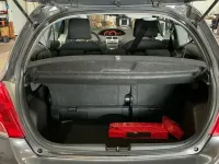 Gebraucht Toyota Yaris 70 PS (51 kW) 2011 Grau Kleinwagen