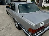 Gebraucht Mercedes 450 286 PS (210 kW) 1977 Silber Limousine