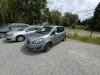 Gebraucht Opel Meriva Innovation 101 PS (74 kW) 2011 Silber Van / Kleinbus
