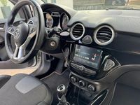 Gebraucht Opel Adam 101 PS (74 kW) 2019 Weiß Kleinwagen