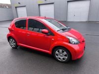 Gebraucht Toyota Aygo 68 PS (50 kW) 2007 Rot Kleinwagen