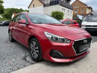 Gebraucht Hyundai i30 Premium 140 PS (102 kW) 2019 Rot Kombi