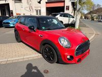 Używany Mini Cooper 136 KM (100 kW) 2018 Czerwony Hatchback