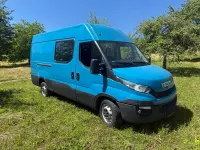 Gebraucht Iveco Daily 170 PS (125 kW) 2016 Blau Van / Kleinbus