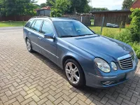 Gebraucht Mercedes E320 Avantgarde 224 PS (164 kW) 2007 Blau Kombi