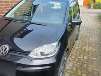 Second-hand VW up! Basis 65 CP (47 kW) 2017 Negru Hatchback