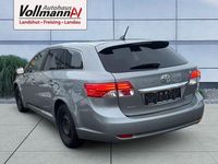 Gebraucht Toyota Avensis Edition 147 PS (108 kW) 2015 Silber Kombi
