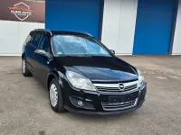 Gebraucht Opel Astra Edition 140 PS (102 kW) 2009 Schwarz Limousine