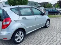Gebraucht Mercedes A160 Elegance 95 PS (69 kW) 2011 Silber Kleinwagen