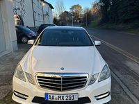 Gebraucht Mercedes E500 Avantgarde 408 PS (300 kW) 2012 Weiß Limousine