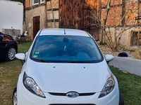 Gebraucht Ford Fiesta 97 PS (71 kW) 2009 Weiß Kleinwagen