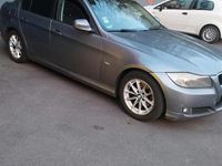 Gebraucht BMW 318 143 PS (105 kW) 2010 Silber Limousine
