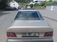 Gebraucht Mercedes E260 160 PS (117 kW) 1988 Limousine