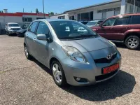 Gebraucht Toyota Yaris 99 PS (72 kW) 2011 Grau Kleinwagen
