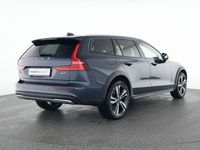 Gebraucht Volvo V60 CC Ultimate 197 PS (144 kW) 2023 Blau Kombi