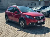Gebraucht Peugeot 2008 Allure 83 PS (61 kW) 2018 Lackierung ultimaterot SUV