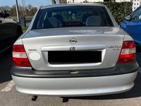 Gebraucht Opel Vectra 101 PS (74 kW) 1999 Silber Limousine